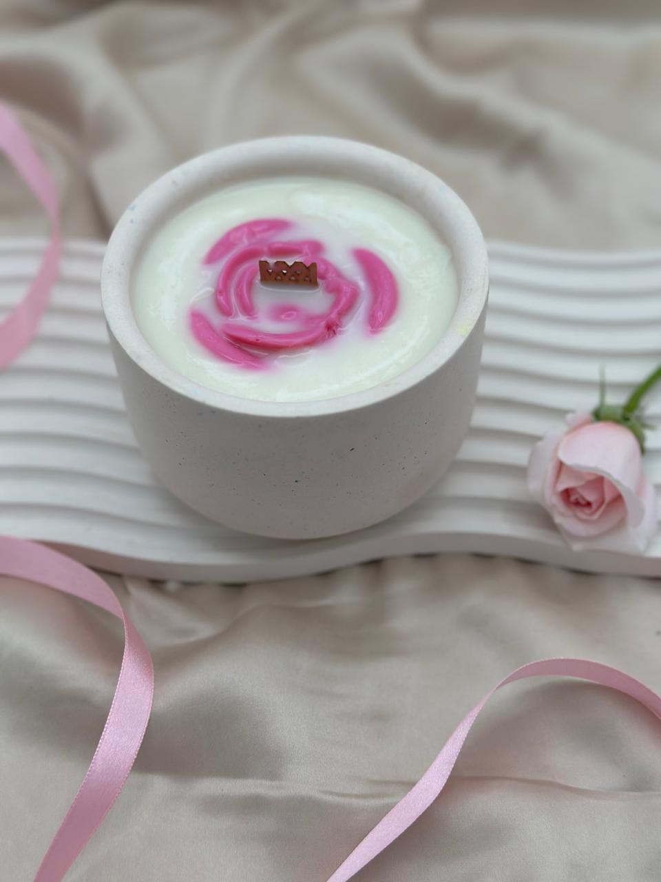 Miss Elegant Candle