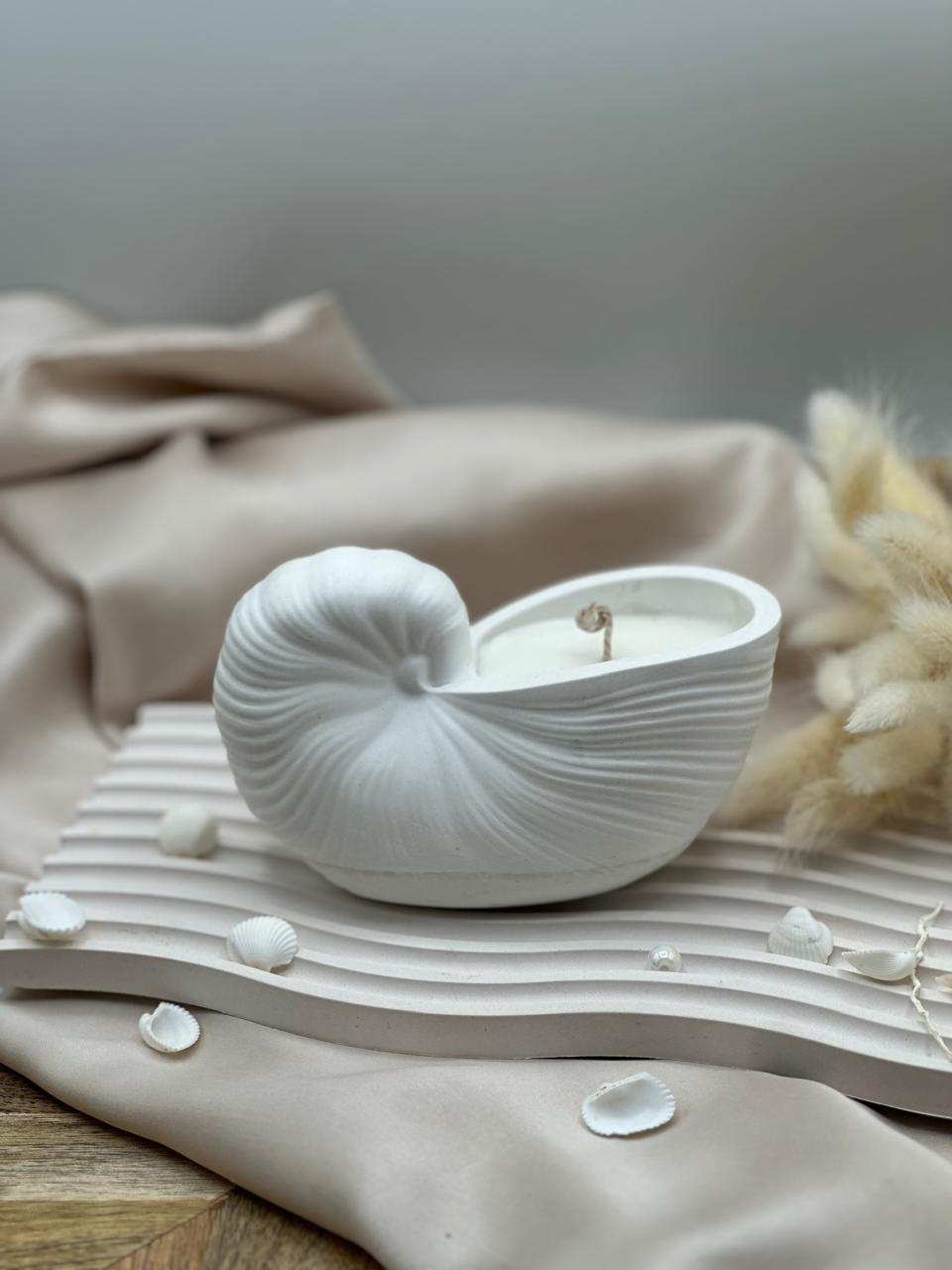 Nautilus Candle