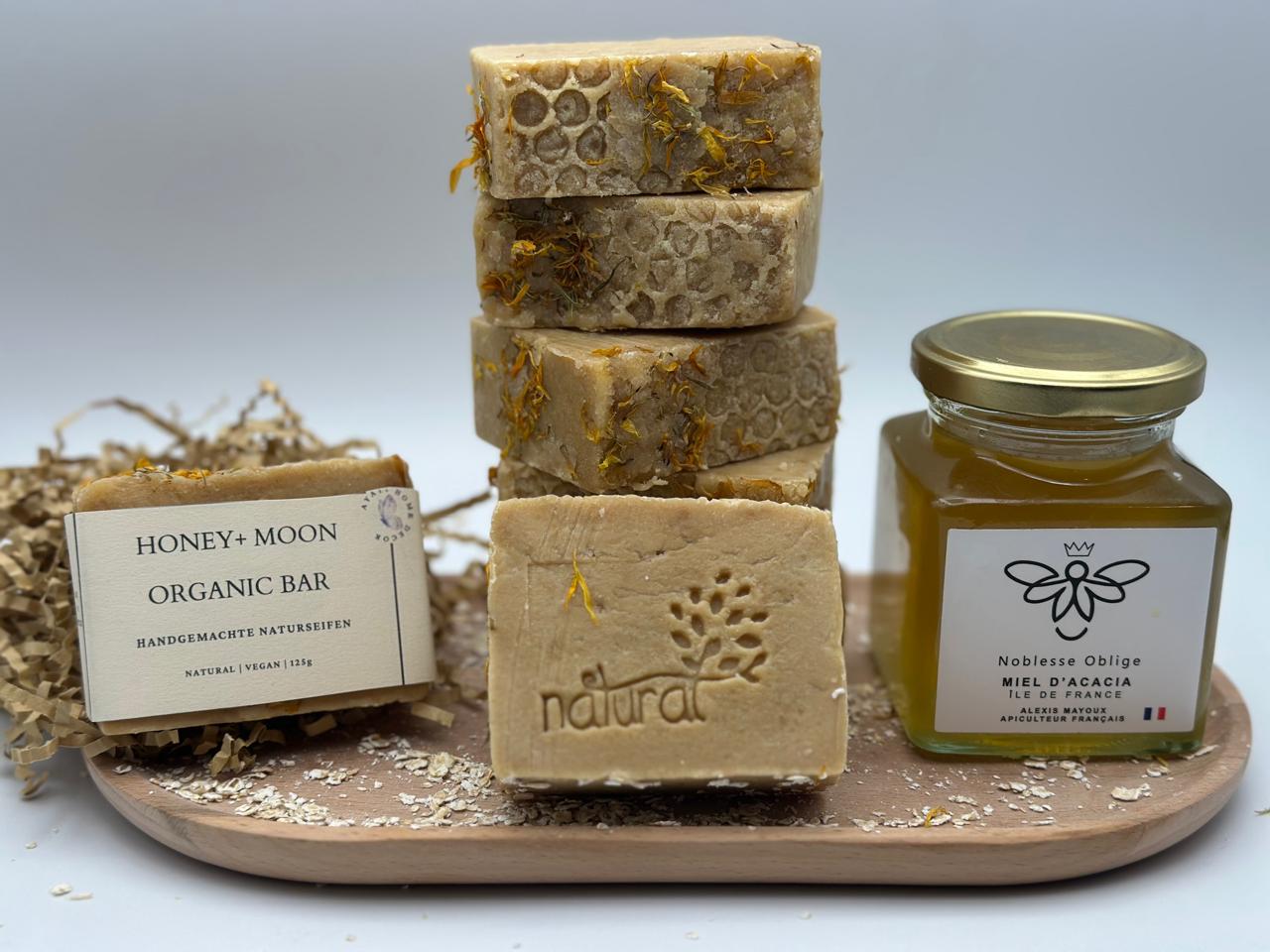 Honey + Moon – Nourishing & Rejuvenating – Dry to All Skin Types