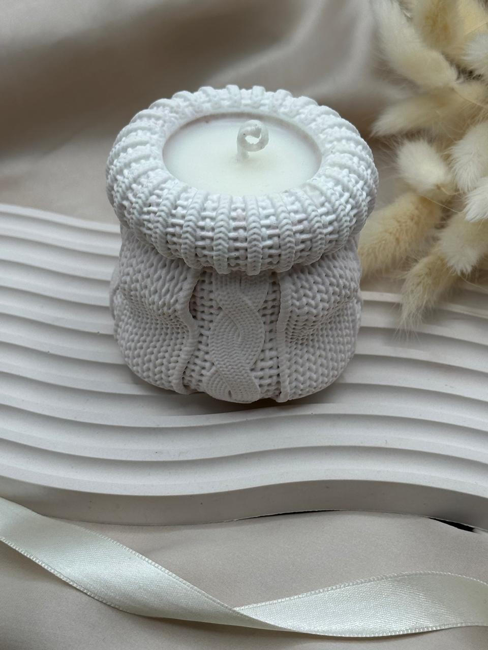 Cozy Knit Candle